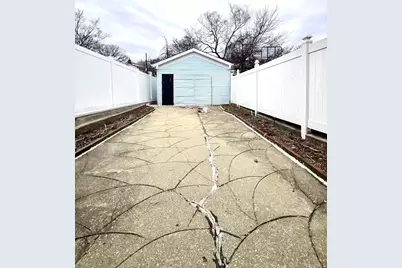 94-27 43rd Ave, Elmhurst, NY 11373 - Photo 27