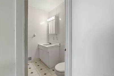 478 Leverett Avenue, New York, NY 10308 - Photo 17