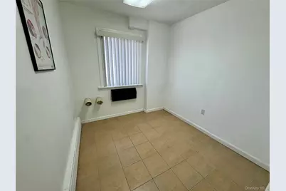 16305 91st Street, Howard Beach, NY 11414 - Photo 5