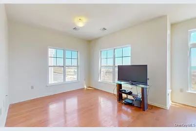 6910 Beach Front Road, Arverne, NY 11692 - Photo 7