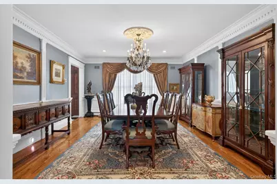 301 Berry Hill Road, Oyster Bay, NY 11791 - Photo 5