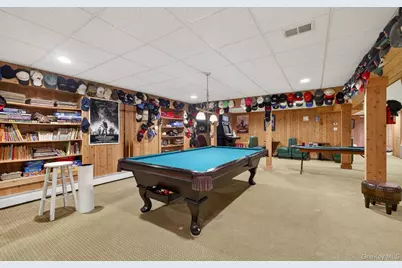 301 Berry Hill Road, Oyster Bay, NY 11791 - Photo 37