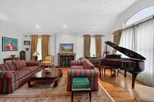 301 Berry Hill Rd, Oyster Bay, NY 11791 - Photo 7