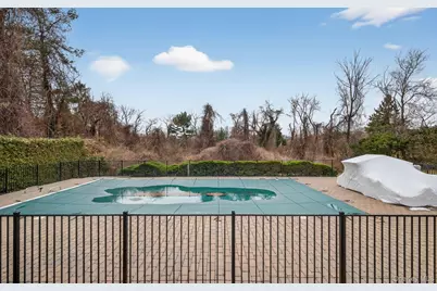 301 Berry Hill Road, Oyster Bay, NY 11791 - Photo 41