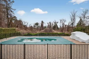 301 Berry Hill Rd, Oyster Bay, NY 11791 - Photo 41