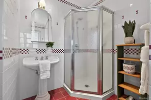 301 Berry Hill Rd, Oyster Bay, NY 11791 - Photo 25