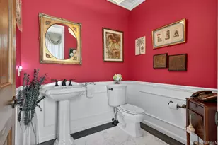 301 Berry Hill Rd, Oyster Bay, NY 11791 - Photo 17