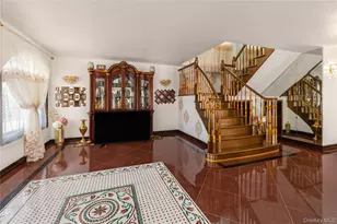 265-04 79th Ave, Glen Oaks, NY 11004 - Photo 5