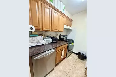 4260 157th Street #3D, Flushing, NY 11355 - Photo 5