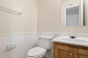 2760 Schleigel Blvd, Amityville, NY 11701 - Photo 7