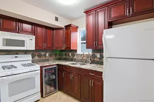 2760 Schleigel Blvd, Amityville, NY 11701 - Photo 13