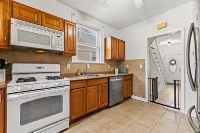 308 Mayflower Avenue, New Rochelle, NY 10801 - Photo 13