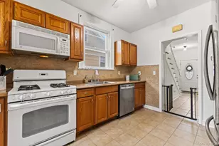 308 Mayflower Ave, New Rochelle, NY 10801 - Photo 13