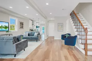 1010 California Pl S, Island Park, NY 11558 - Photo 9