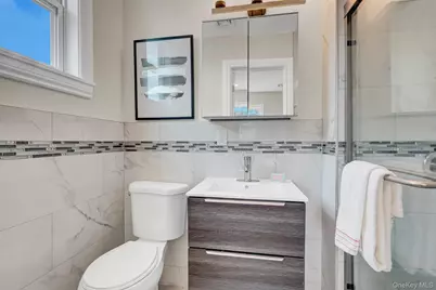 1010 California Place S, Island Park, NY 11558 - Photo 15