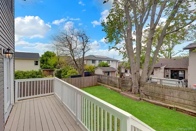 1010 California Place S, Island Park, NY 11558 - Photo 19
