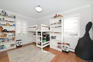 332 Sea Cliff St, Islip Terrace, NY 11752 - Photo 15