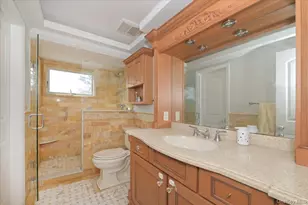 332 Sea Cliff St, Islip Terrace, NY 11752 - Photo 17