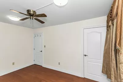 81-43 262nd Street, Glen Oaks, NY 11004 - Photo 17