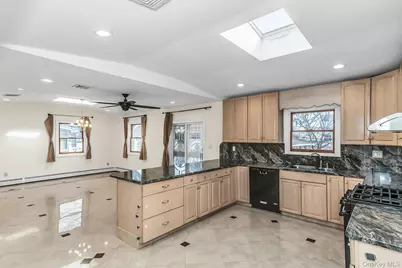 81-43 262nd Street, Glen Oaks, NY 11004 - Photo 7