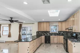 81-43 262nd St, Glen Oaks, NY 11004 - Photo 9