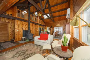 79 E Hook Cross Rd, Hopewell Junction, NY 12533 - Photo 9