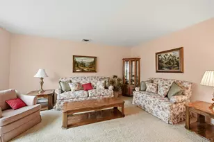 705 Brewster Dr, Port Jefferson, NY 11777 - Photo 5