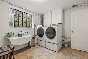 12 Hampton Rd, Port Washington, NY 11050 - Photo 31