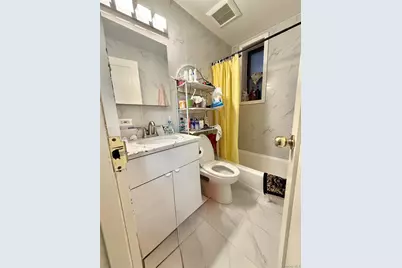 138-70 Elder Avenue #3N, Flushing, NY 11355 - Photo 5