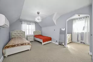 184-32 Cambridge Rd, Jamaica, NY 11432 - Photo 15