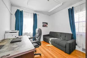 184-32 Cambridge Rd, Jamaica, NY 11432 - Photo 13