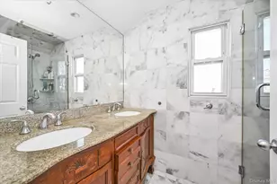 184-32 Cambridge Rd, Jamaica, NY 11432 - Photo 17