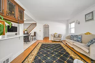 184-32 Cambridge Rd, Jamaica, NY 11432 - Photo 5