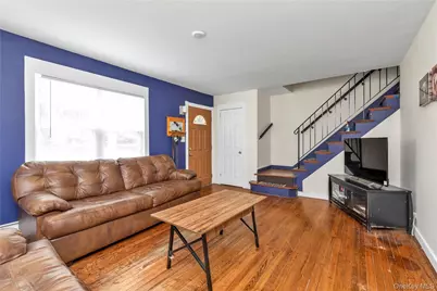 16 Fairfield Avenue, Port Washington, NY 11050 - Photo 3