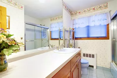 146 East Drive, Massapequa, NY 11758 - Photo 13