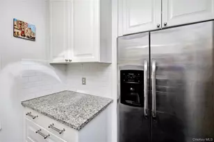 141-42 78th Road Rd, Kew Gardens, NY 11367 - Photo 9