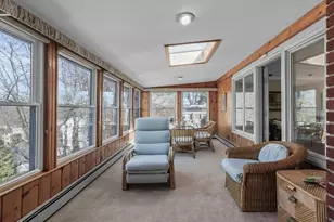 37 Berkshire Rd, Yonkers, NY 10710 - Photo 5