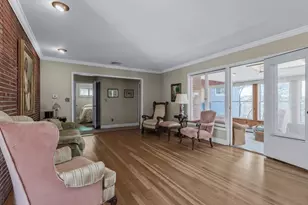 37 Berkshire Rd, Yonkers, NY 10710 - Photo 11