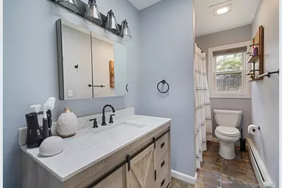 15 Vee Jay Drive, Shoreham, NY 11786 - Photo 13