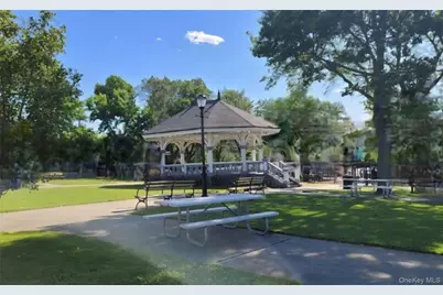 21-23 George Street, Manhasset, NY 11030 - Photo 13