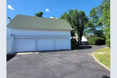 21-23 George Street, Manhasset, NY 11030 - Photo 3