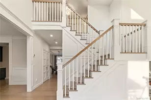 2 Ashley Ct, Northport, NY 11768 - Photo 11