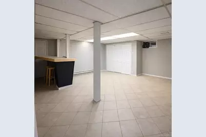 7321 182nd Street, Fresh Meadows, NY 11366 - Photo 9