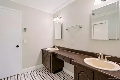 5 Mountain View Drive, Northport, NY 11768 - Photo 21