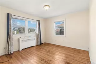 2036 Front St, East Meadow, NY 11554 - Photo 11