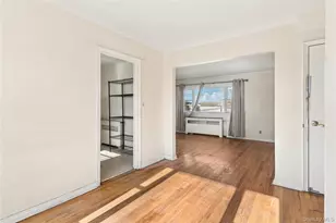 2036 Front St, East Meadow, NY 11554 - Photo 7