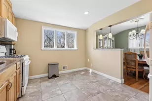 14 Wenmore Rd, Commack, NY 11725 - Photo 9