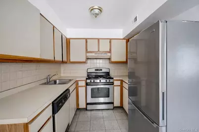 327A Mersereau Avenue, New York, NY 10303 - Photo 5