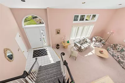 12 Stone Gate Court, Smithtown, NY 11787 - Photo 17