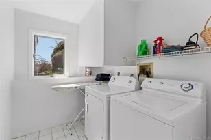 12 Stone Gate Ct, Smithtown, NY 11787 - Photo 31